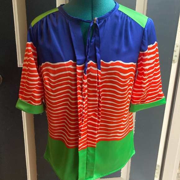 Tops - Silky, soft color block blouse